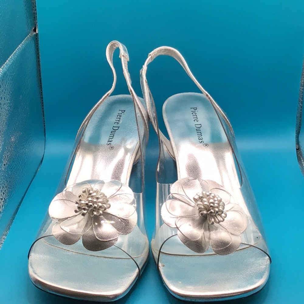 Pierre Dumas silver/clear flower top heels. Beautiful NWOT
